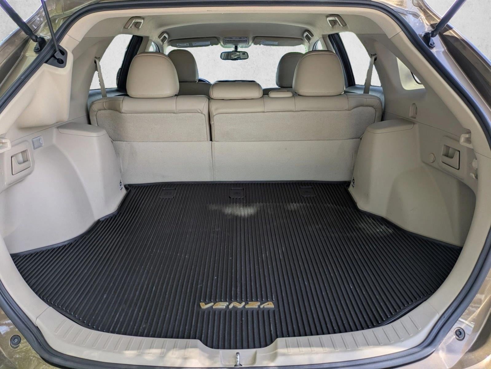 2010 Toyota Venza 4dr Wgn V6 FWD (Natl)