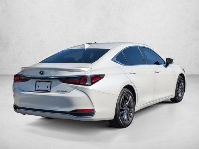 2025 Lexus ES 300h Luxury FWD