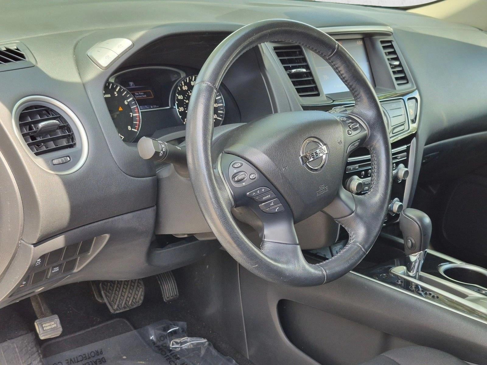 2019 Nissan Pathfinder FWD SV