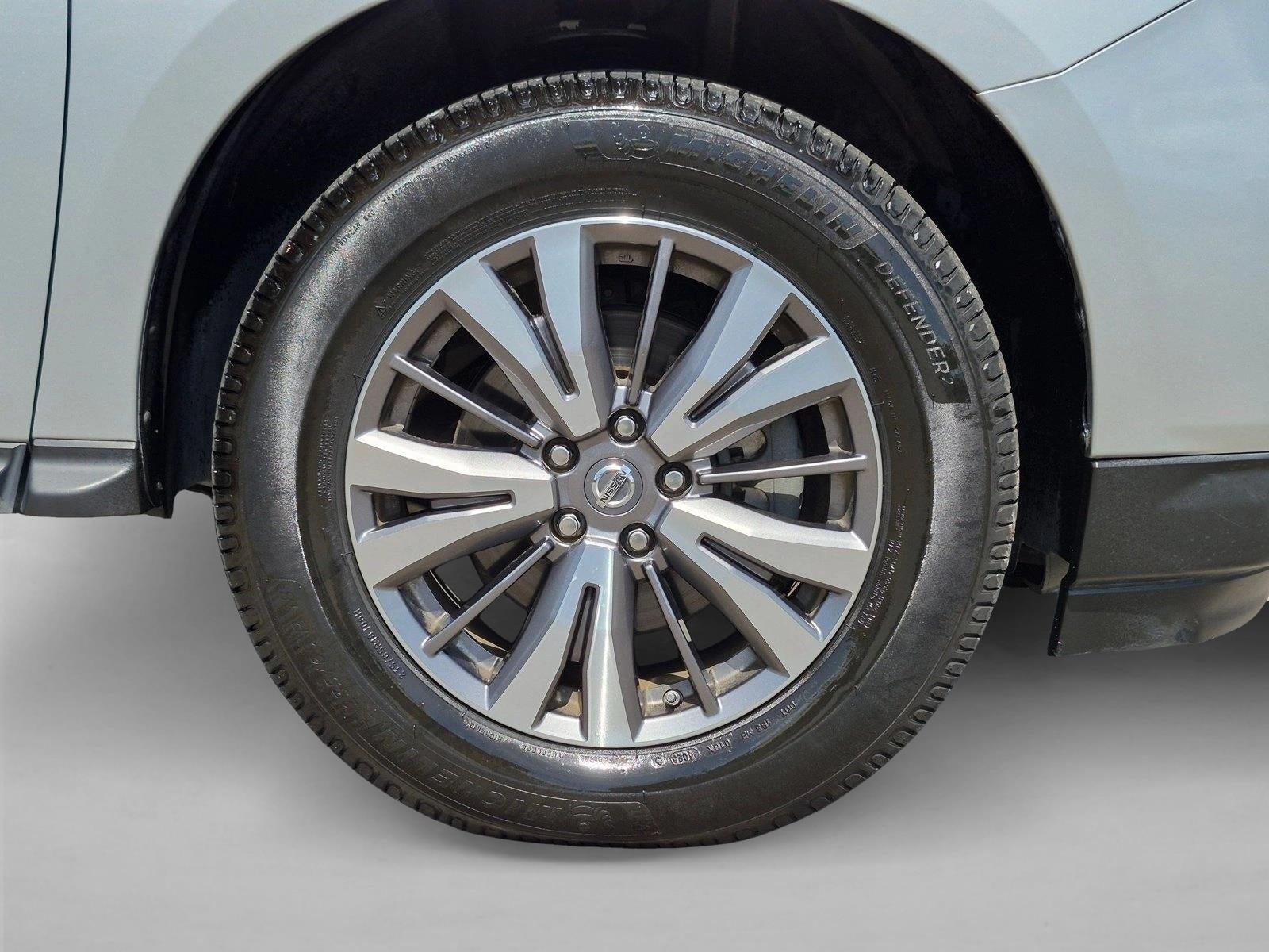 2019 Nissan Pathfinder FWD SV