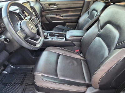 2023 Nissan Pathfinder SL 2WD