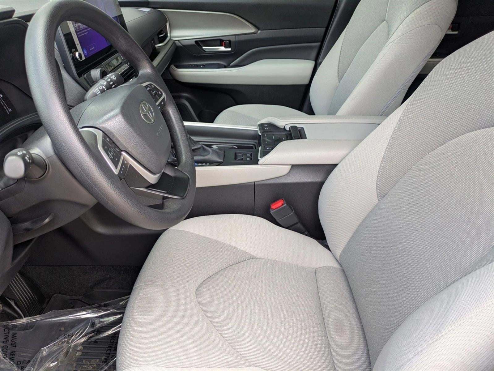 2025 Toyota Grand Highlander Hybrid LE AWD (Natl)