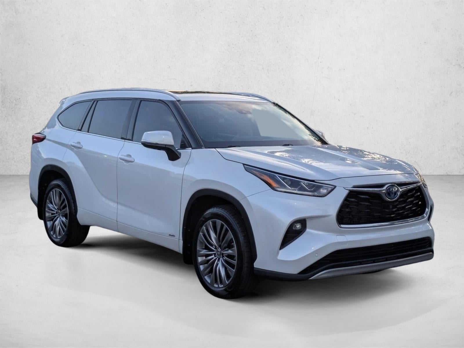 2022 Toyota Highlander Hybrid Platinum AWD (Natl)