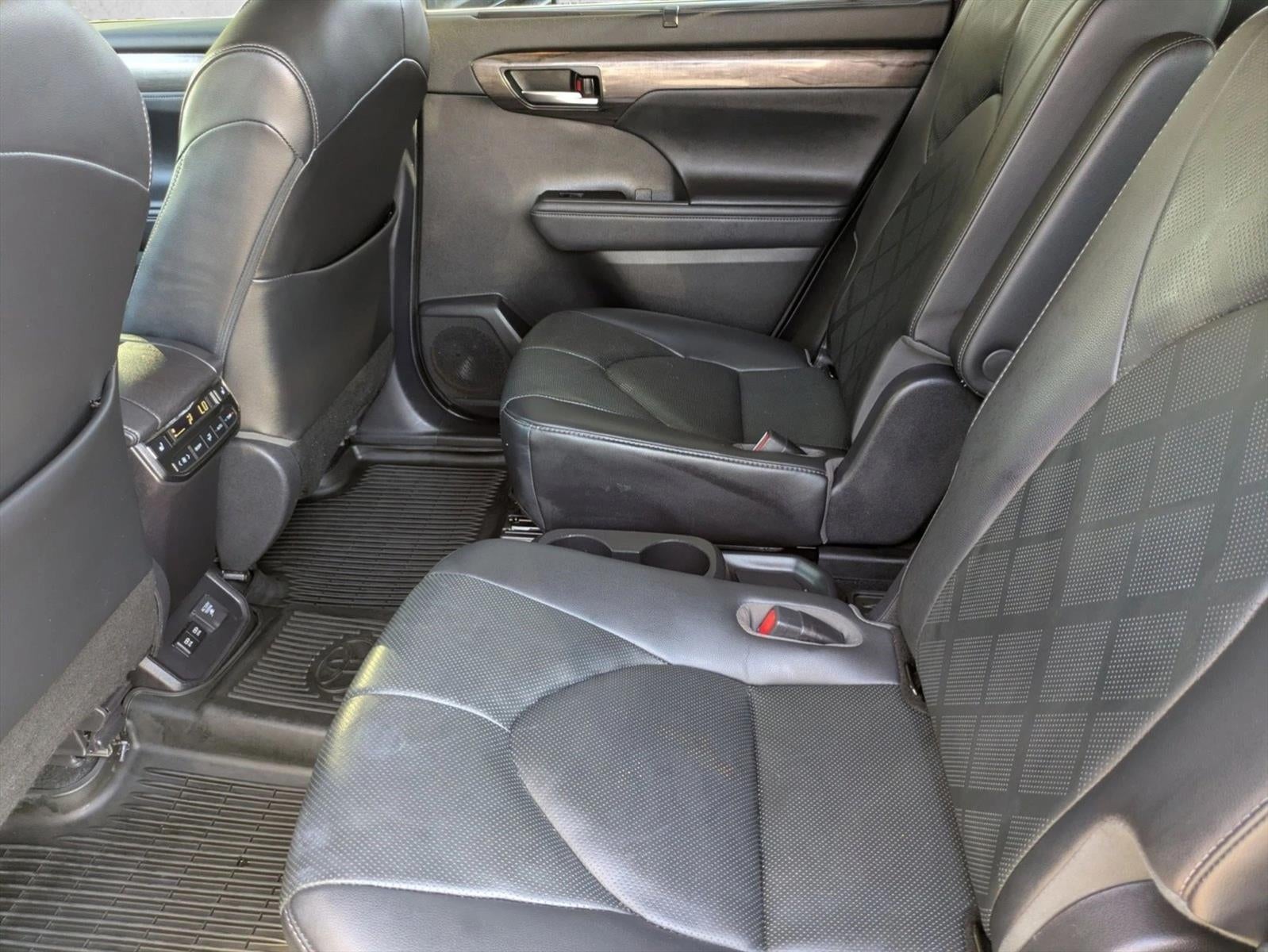 2020 Toyota Highlander Hybrid Platinum FWD (Natl)