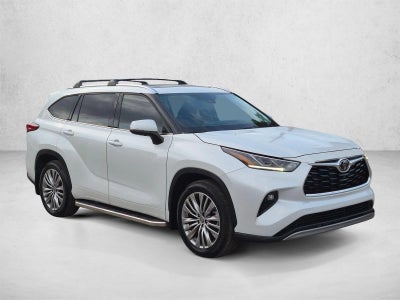 2022 Toyota Highlander Platinum AWD (Natl)
