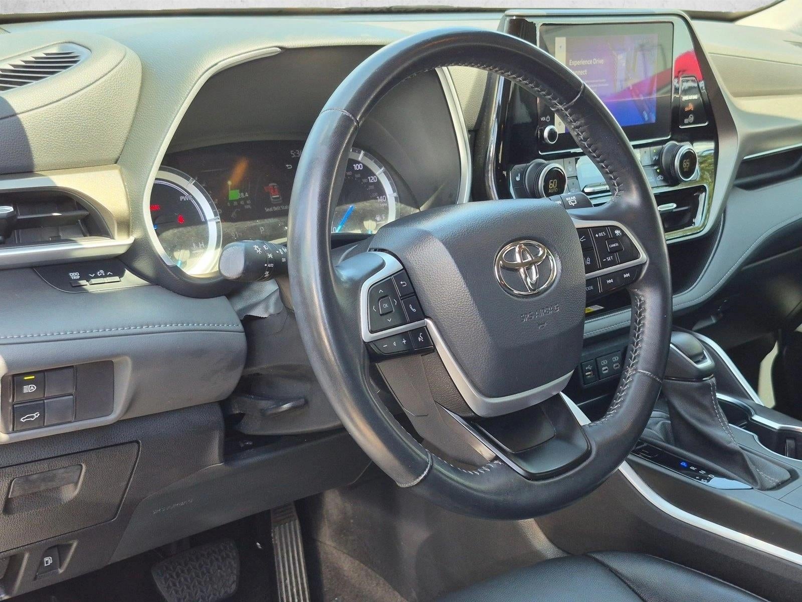 2023 Toyota Highlander Hybrid XLE AWD (Natl)