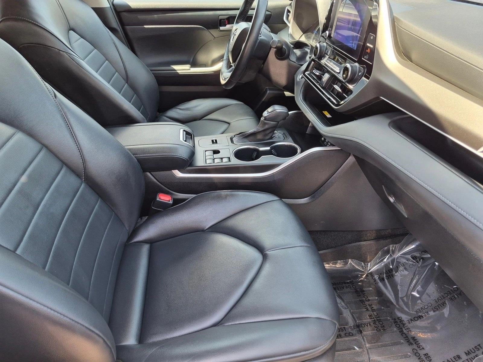 2023 Toyota Highlander Hybrid XLE AWD (Natl)
