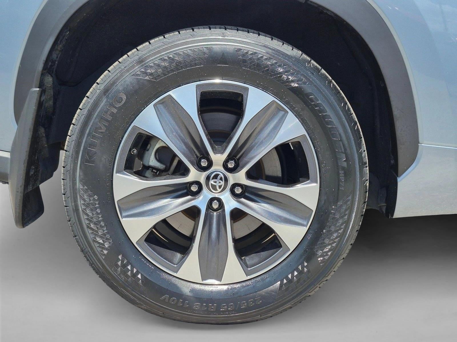 2023 Toyota Highlander Hybrid XLE AWD (Natl)