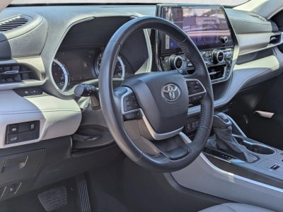 2024 Toyota Highlander XLE FWD (Natl)