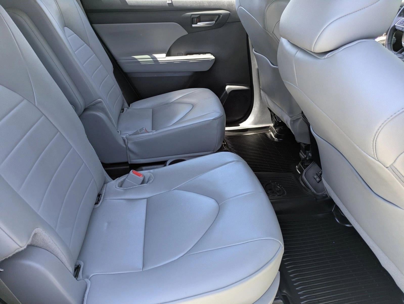 2024 Toyota Highlander XLE FWD (Natl)