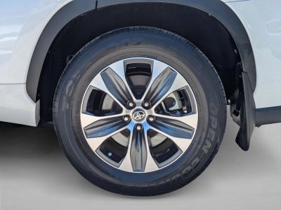 2024 Toyota Highlander XLE FWD (Natl)