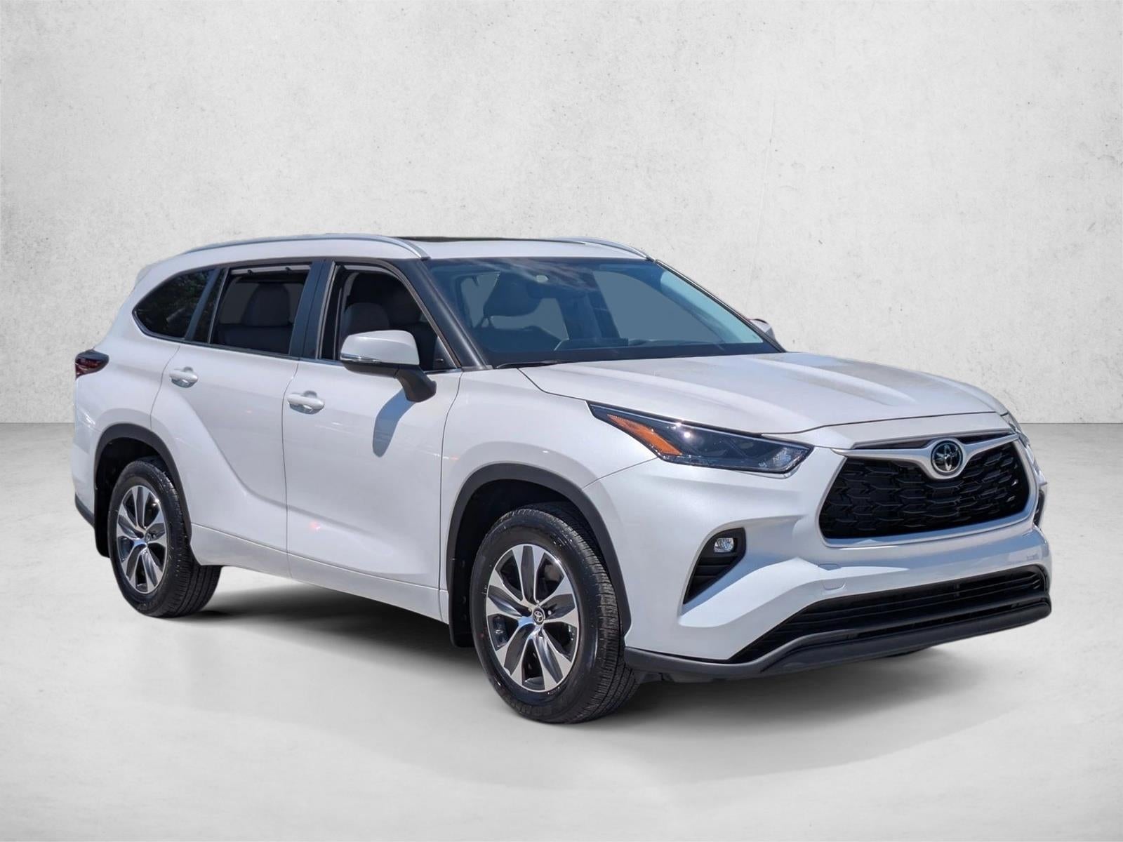 2024 Toyota Highlander XLE FWD (Natl)