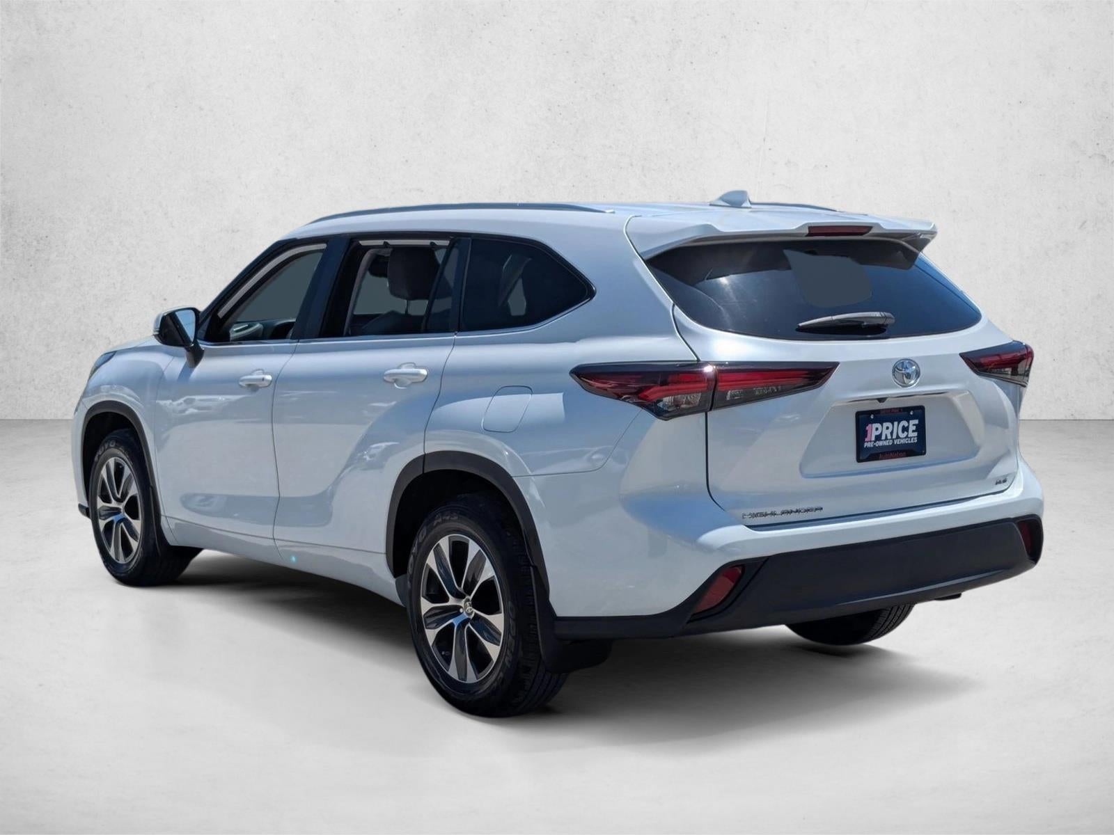 2024 Toyota Highlander XLE FWD (Natl)