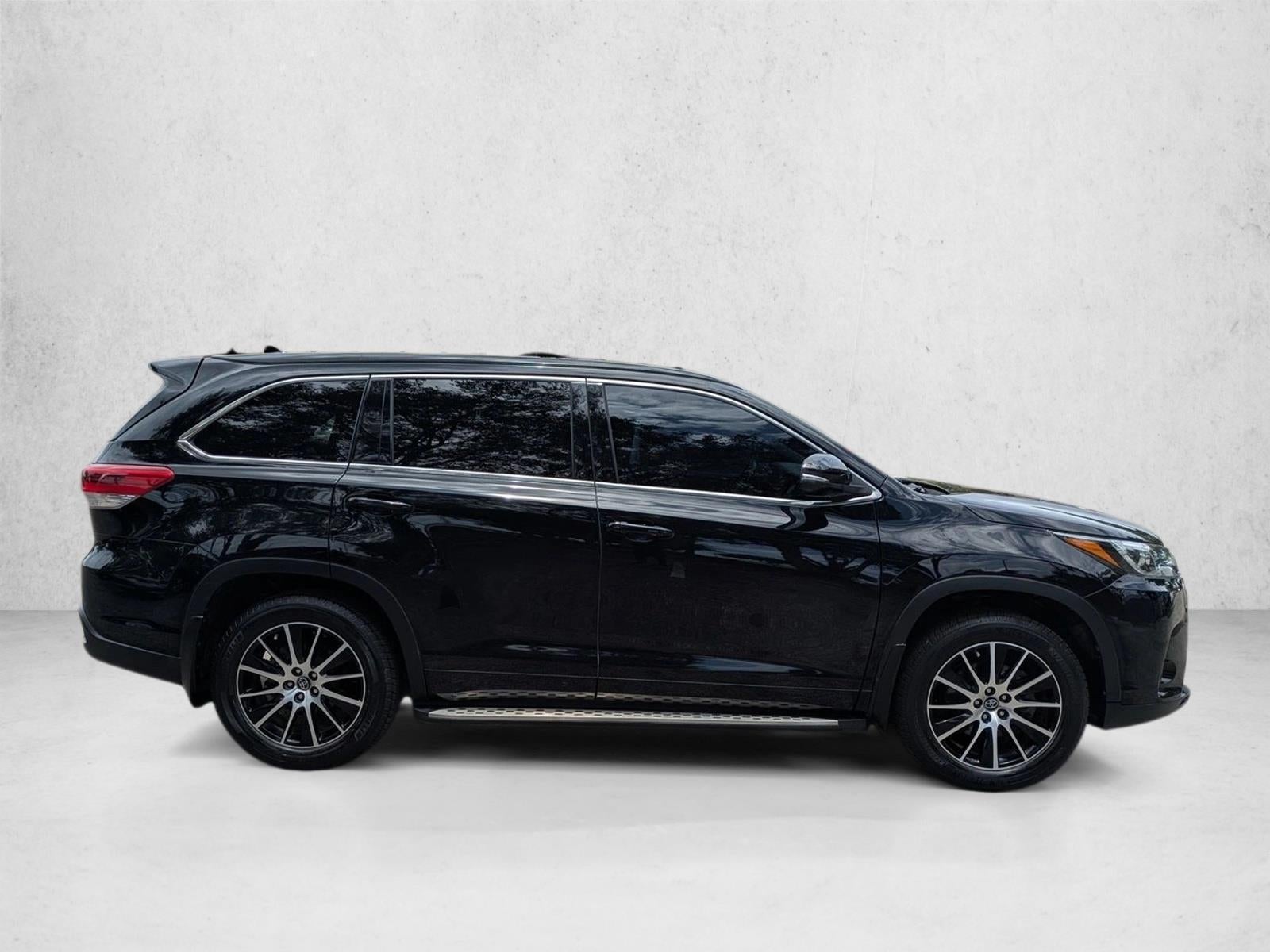 2017 Toyota Highlander SE V6 FWD (Natl)
