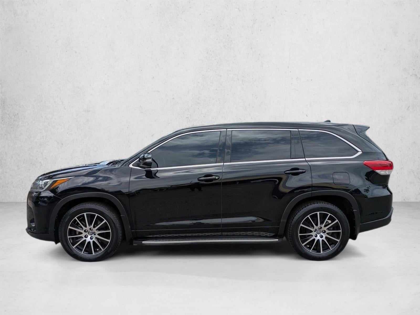 2017 Toyota Highlander SE V6 FWD (Natl)