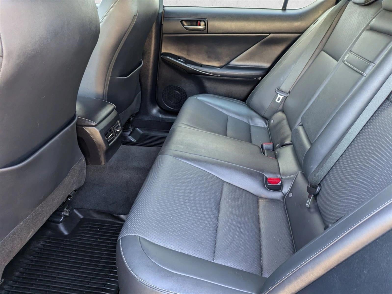 2023 Lexus IS 300 RWD