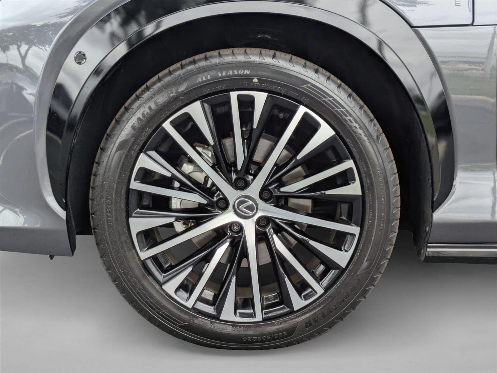2024 Lexus RZ 450e Premium AWD w/20" Wheels