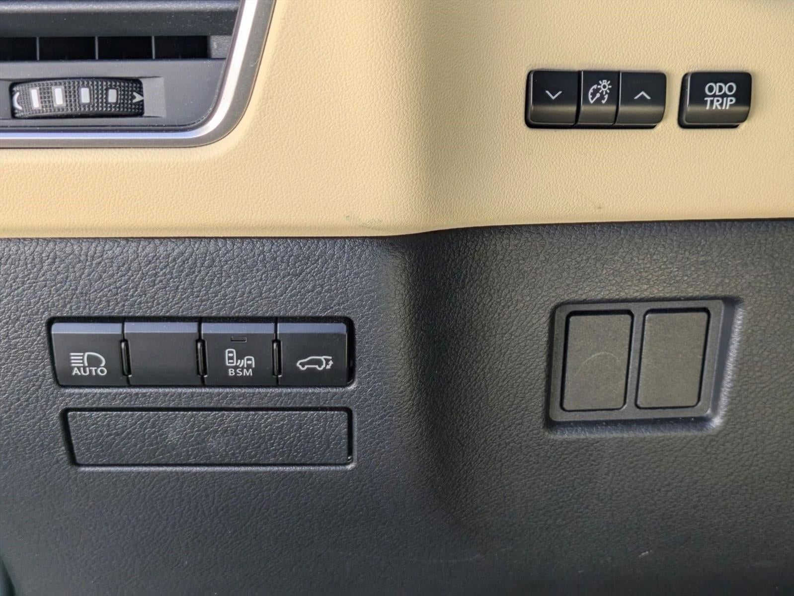 2021 Lexus NX 300 FWD