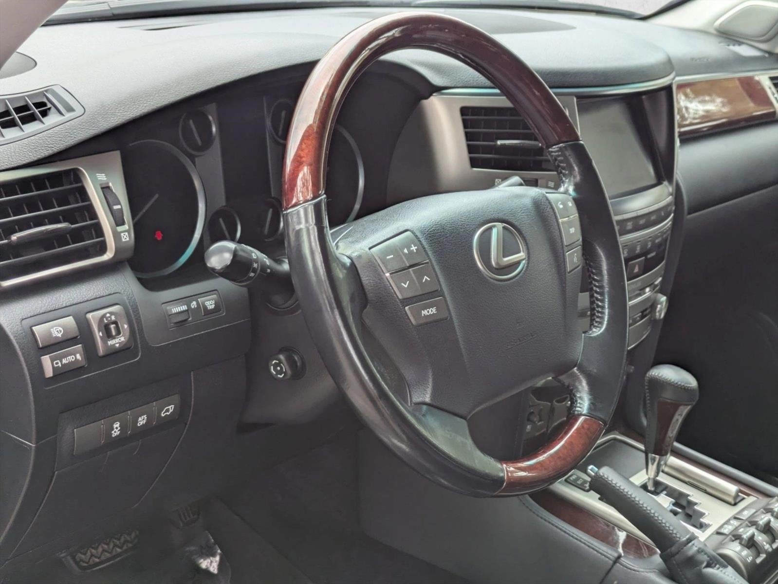 2015 Lexus LX 570 4WD 4dr