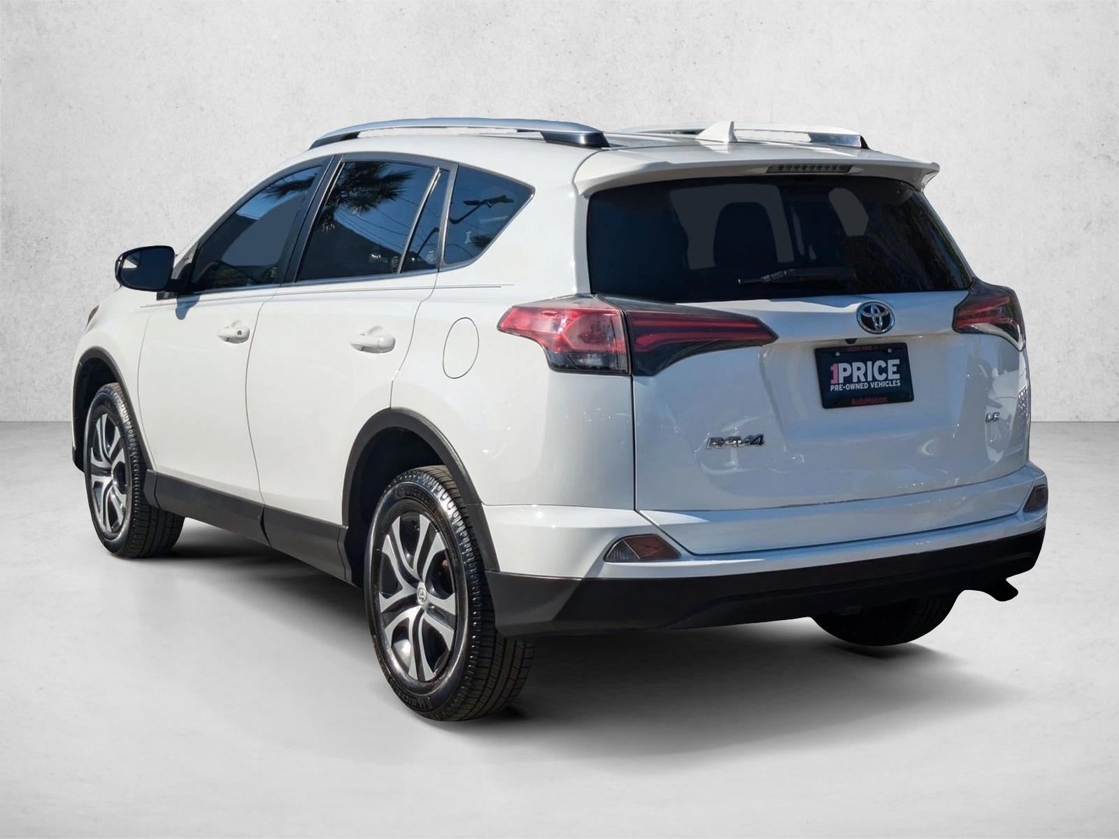 2018 Toyota RAV4 LE FWD (GS)