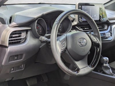 2019 Toyota C-HR XLE FWD (Natl)