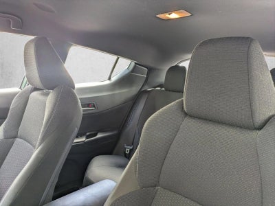 2019 Toyota C-HR XLE FWD (Natl)