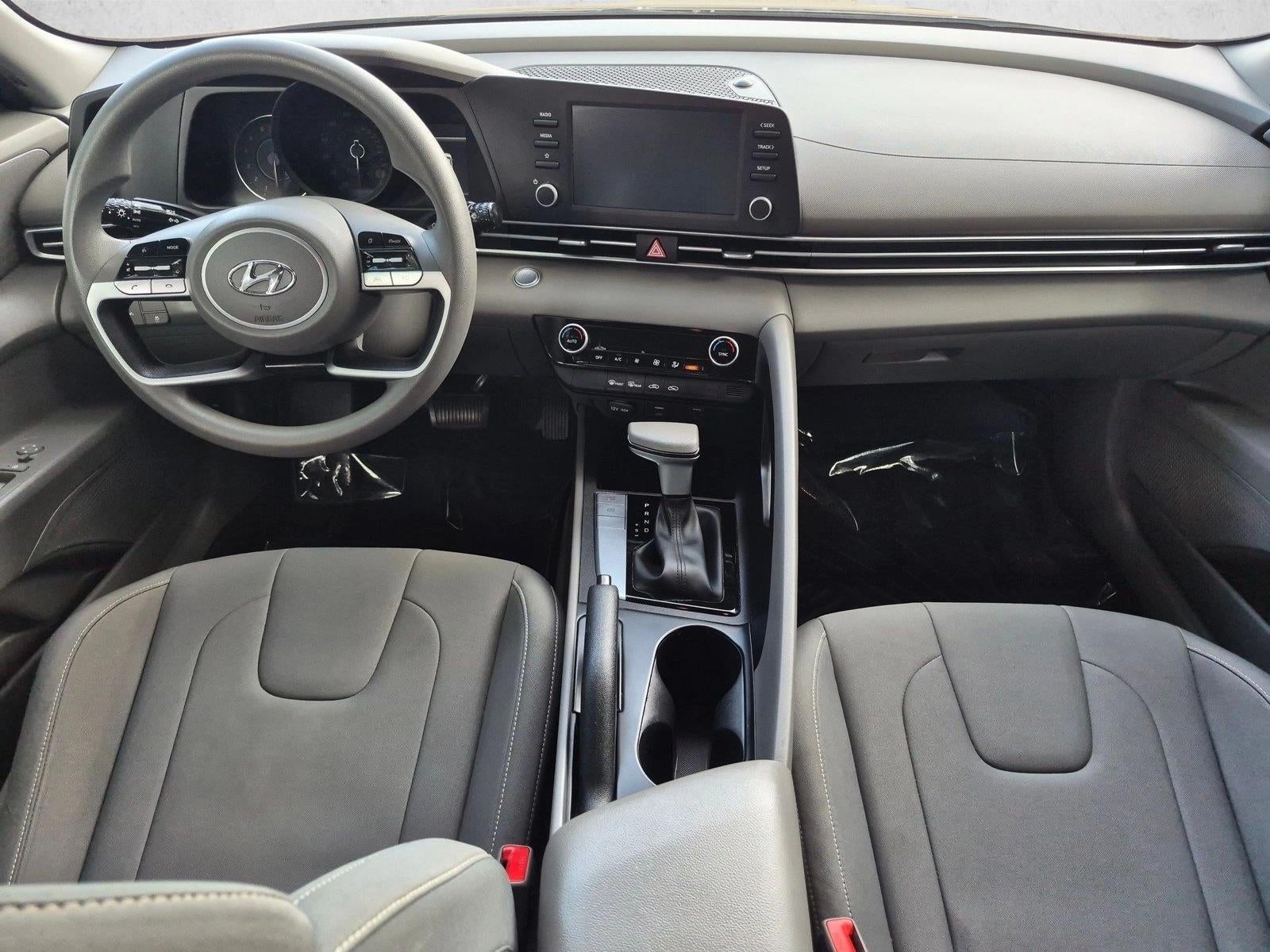 2023 Hyundai ELANTRA SEL IVT