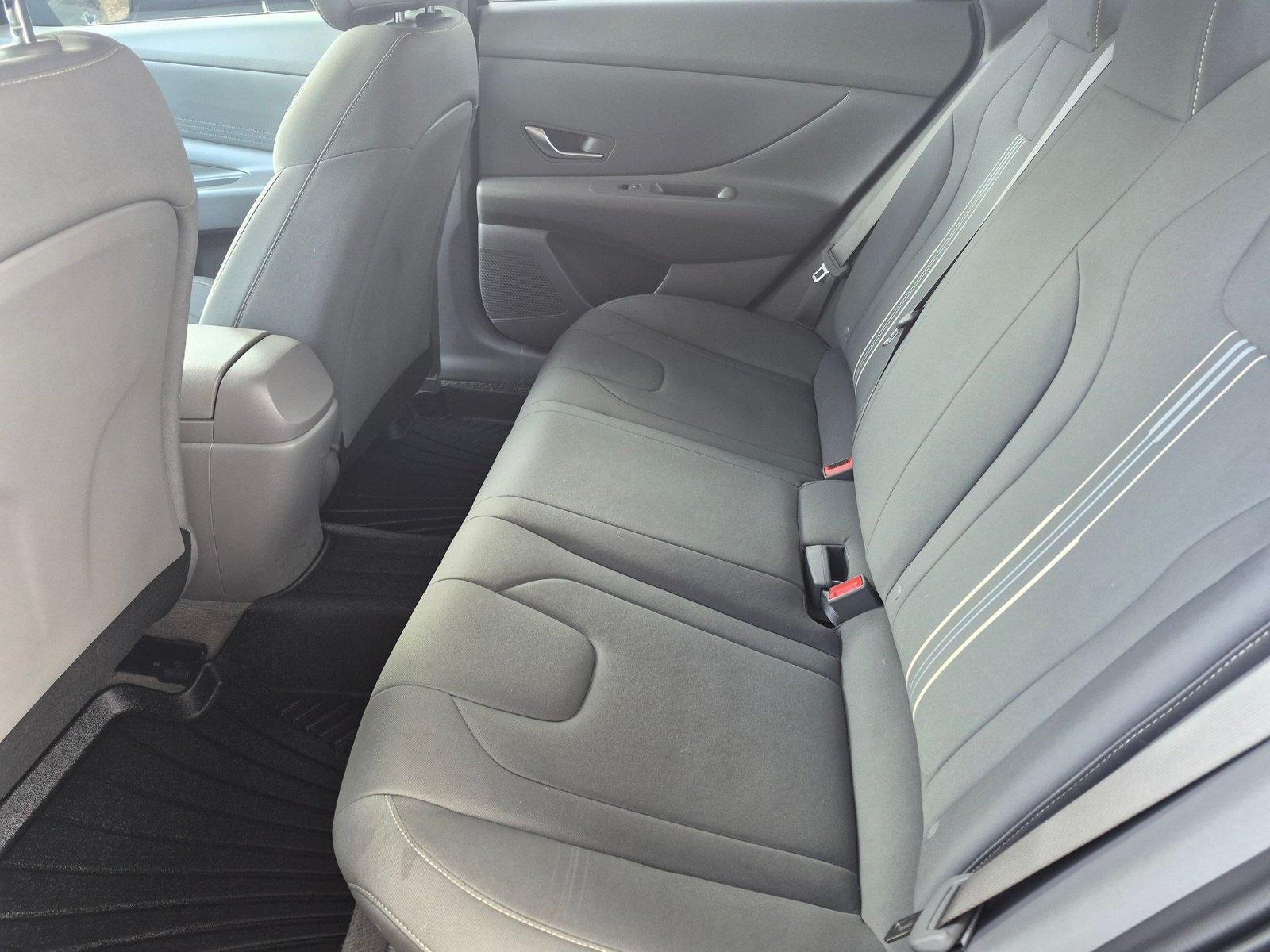 2023 Hyundai ELANTRA SEL IVT