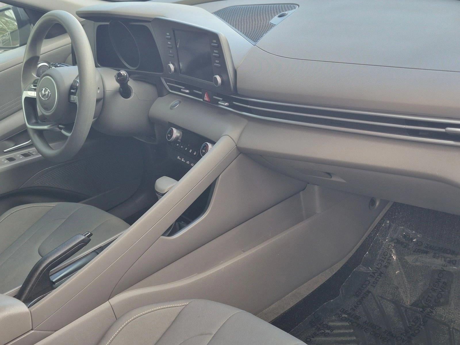 2023 Hyundai ELANTRA SEL IVT