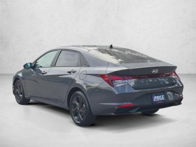 2023 Hyundai ELANTRA SEL IVT