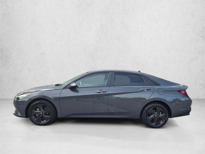 2023 Hyundai ELANTRA SEL IVT