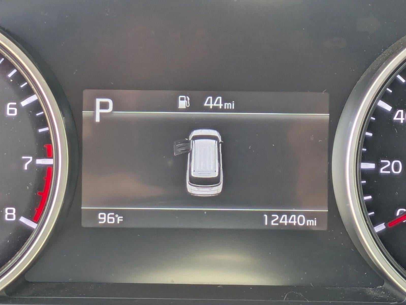 2024 Kia Carnival LX FWD w/Seat Pkg