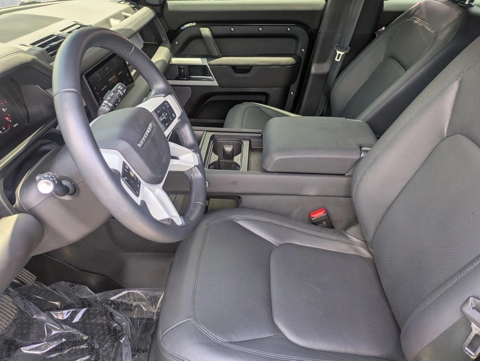 2024 Land Rover Defender 110 P300 S