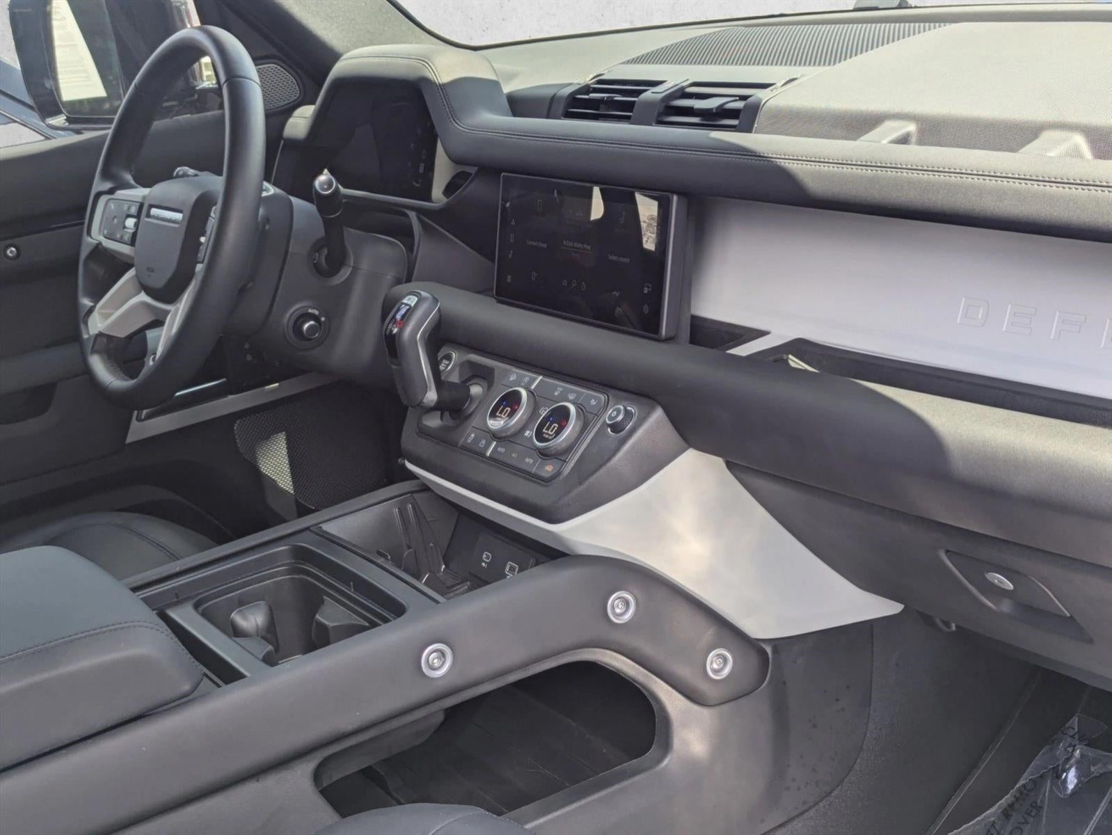 2024 Land Rover Defender 110 P300 S