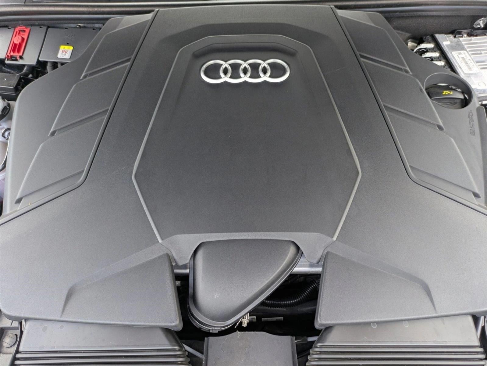 2025 Audi Q8 Premium Plus 55 TFSI quattro