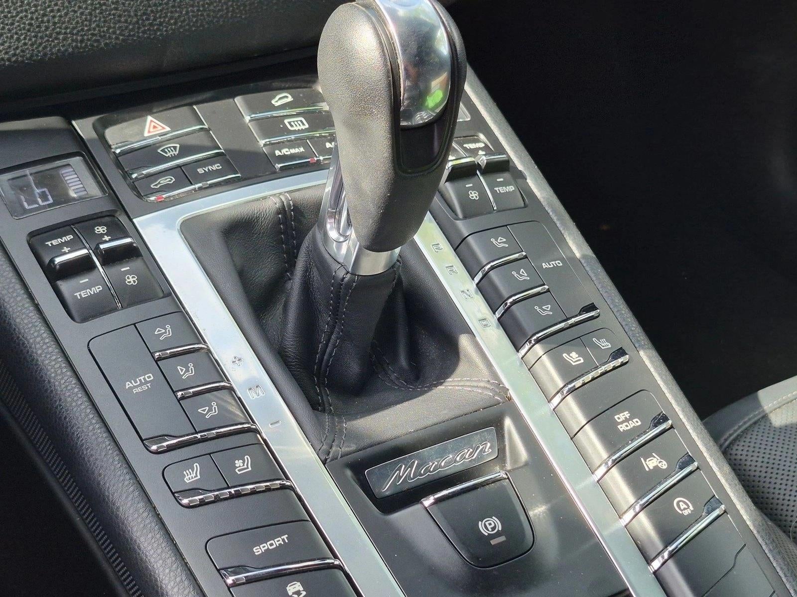 2015 Porsche Macan AWD 4dr S