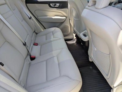 2021 Volvo XC60 T5 FWD Momentum