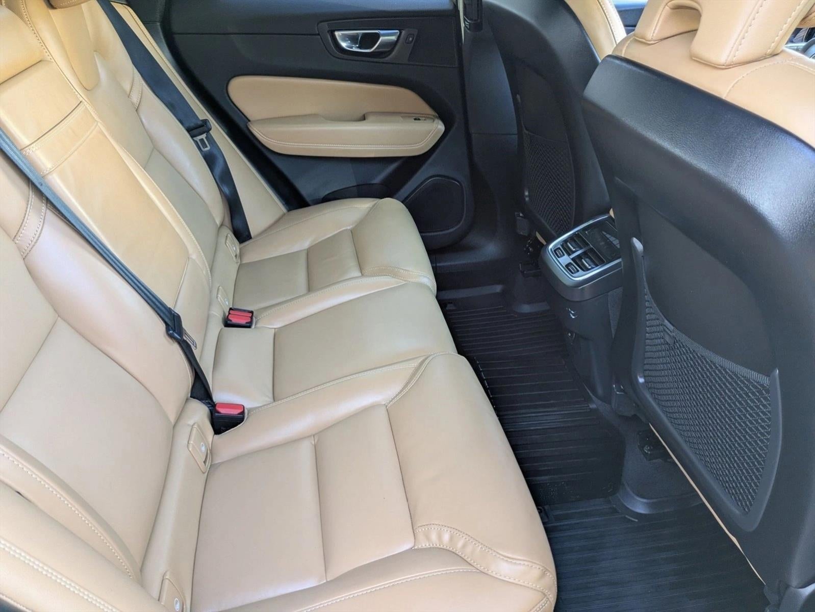 2021 Volvo XC60 T5 FWD Inscription
