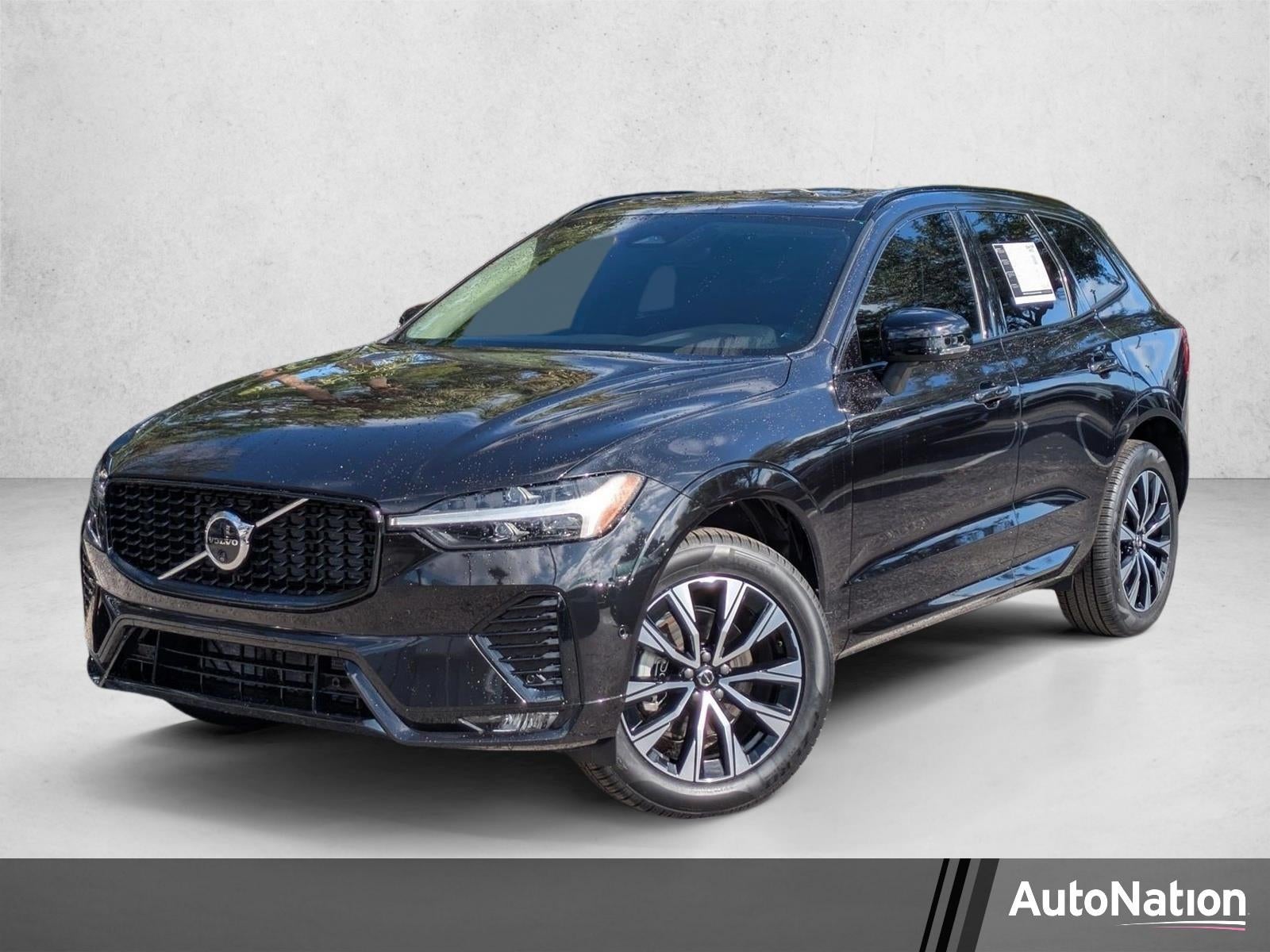2024 Volvo XC60 B5 AWD Plus Dark Theme