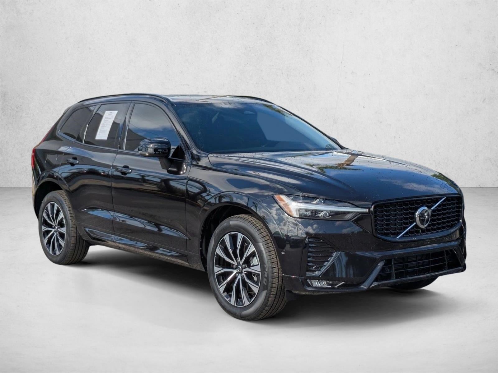 2024 Volvo XC60 B5 AWD Plus Dark Theme