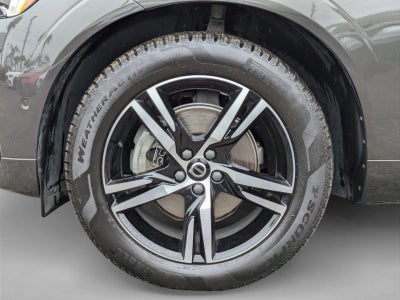 2022 Volvo XC60 B5 AWD R-Design