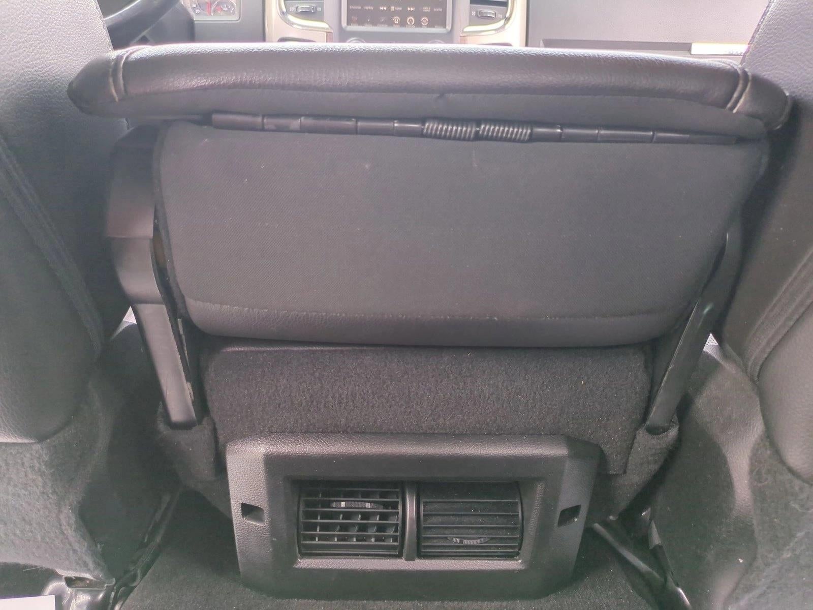 2016 RAM 1500 4WD Crew Cab 6.4 Ft Box Laramie