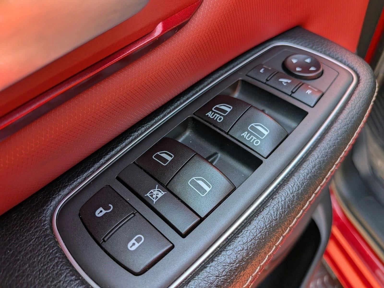 2019 RAM 1500 Rebel 4x4 Crew Cab 5'7" Box