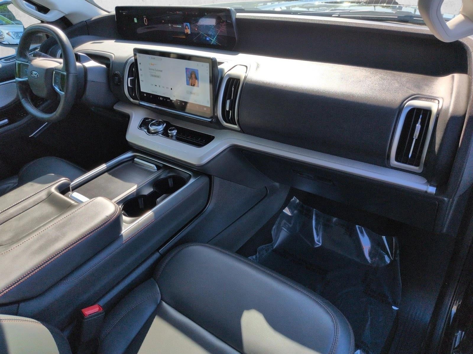 2025 Ford Expedition Active 4x4