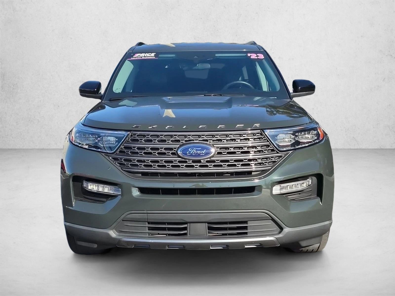 2023 Ford Explorer XLT RWD