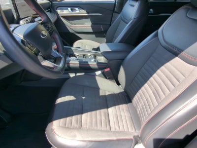 2025 Ford Explorer ST-Line 4WD