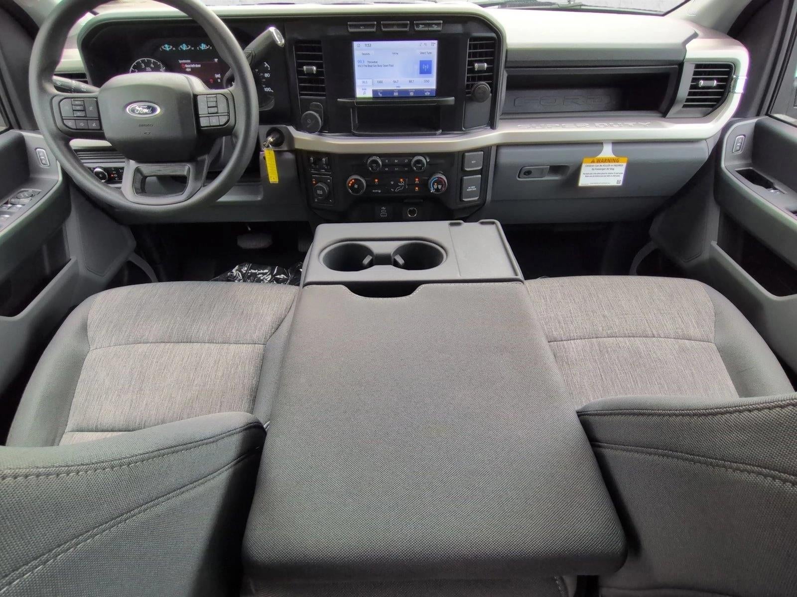 2023 Ford Super Duty F-250 SRW XL 4WD Crew Cab 6.75' Box