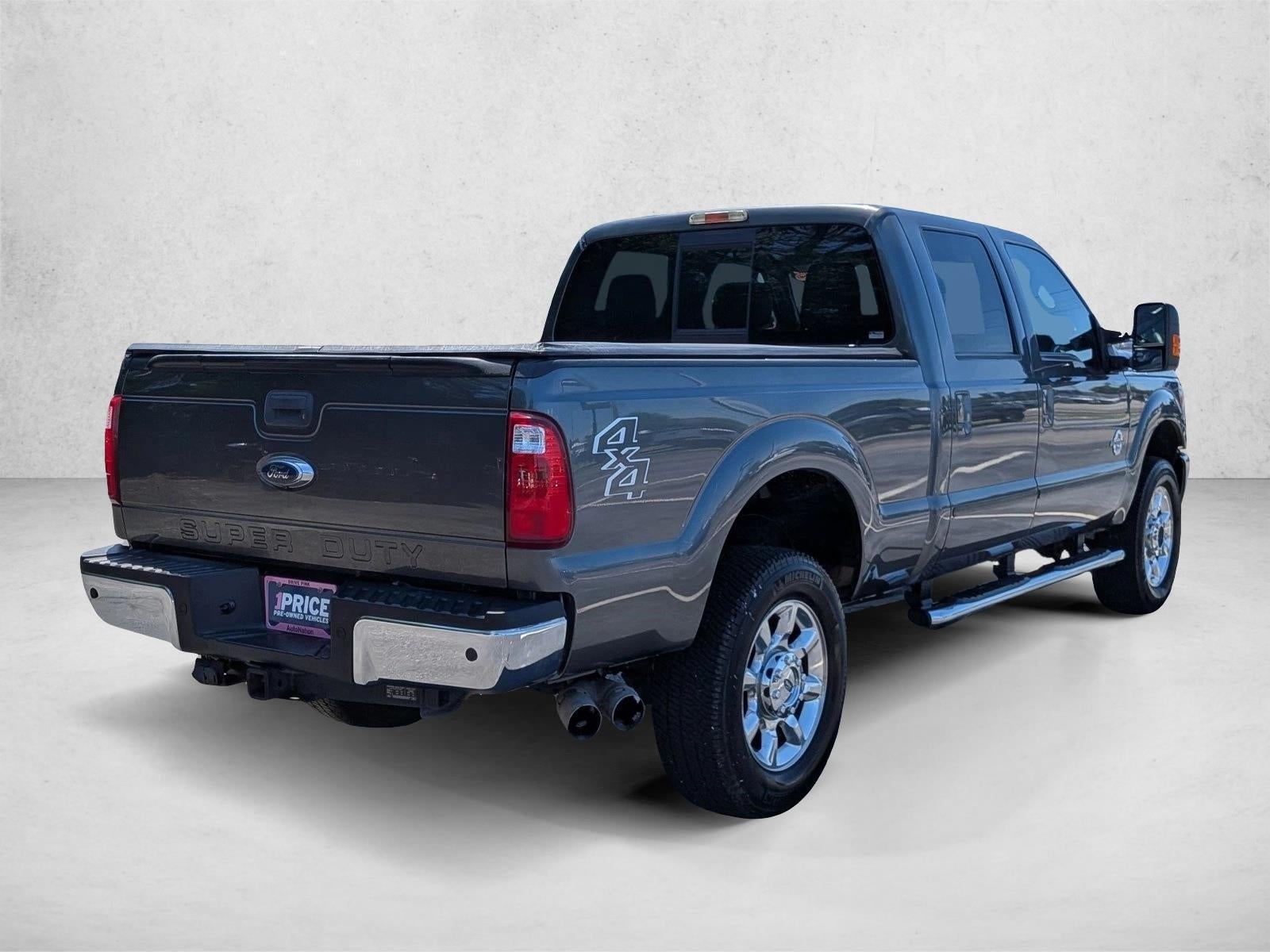 2015 Ford Super Duty F-350 SRW 4WD Crew Cab 6-3/4 Ft Box Lariat