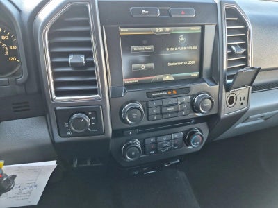 2015 Ford F-150 4WD SuperCrew 5-1/2 Ft Box XLT