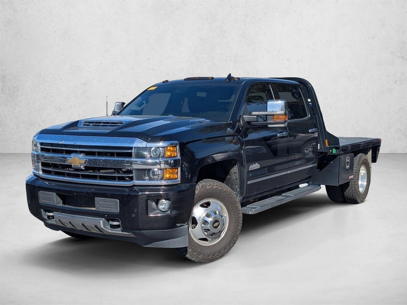 2018 Chevrolet Silverado 3500 HD Crew Cab Long Box 4-Wheel Drive High Country